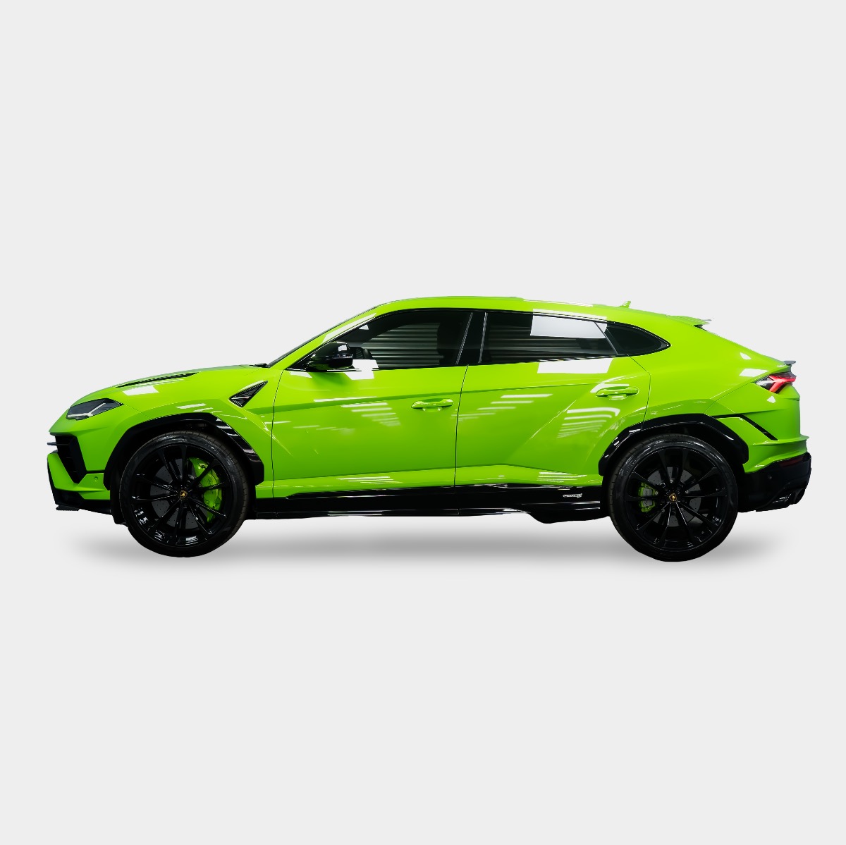 2024 Lamborghini Urus Image 4